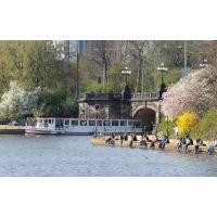 1450_6277 Fahrgastschiff SIELBEK der Alstertouristik bei den Lombardsbrücken. | Alsterschiffe - Fahrgastschiffe auf der Alster und den Hamburger Kanälen.